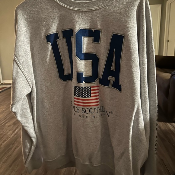 Sweatshirts and jackets - Picture 2 of 5